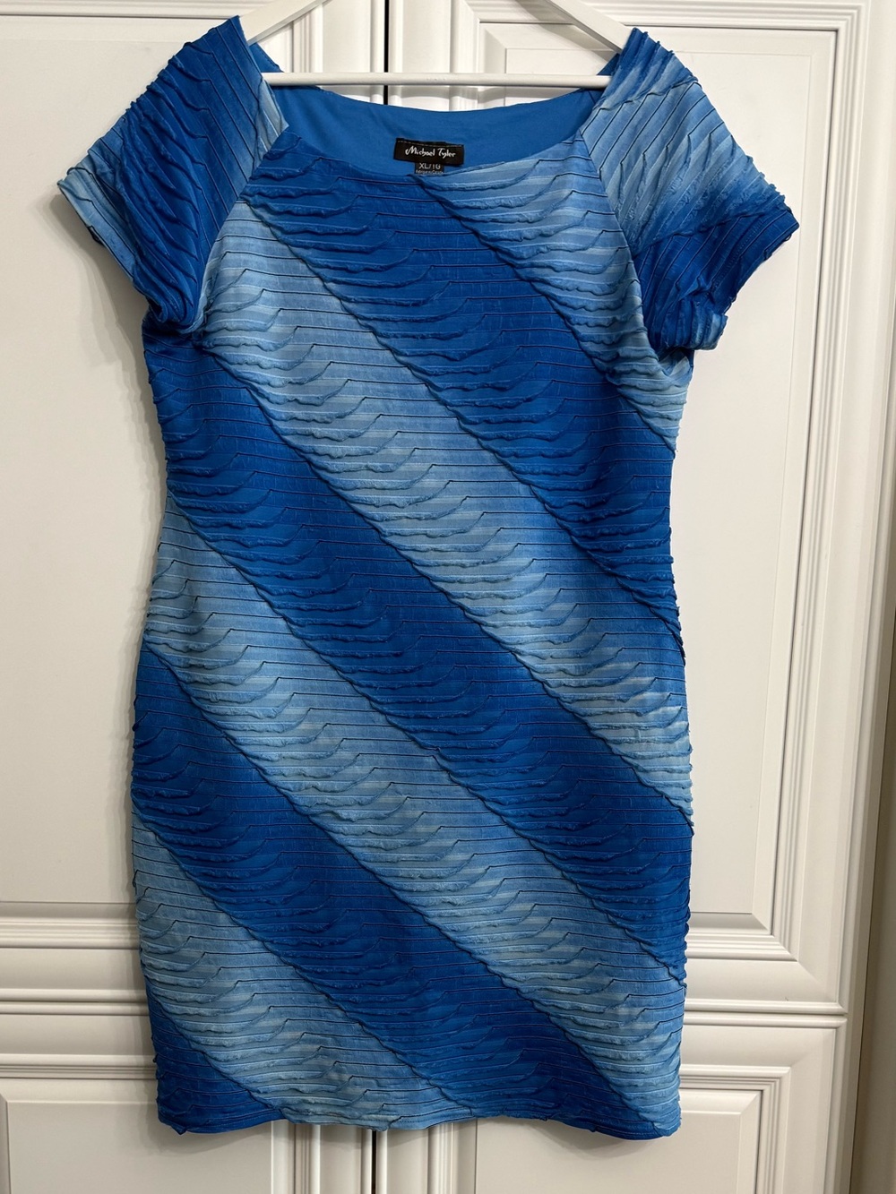 Michael Tyler Size XL Diagonal Stripe Ombre Blue Short-Sleeve Boat Neck Dress